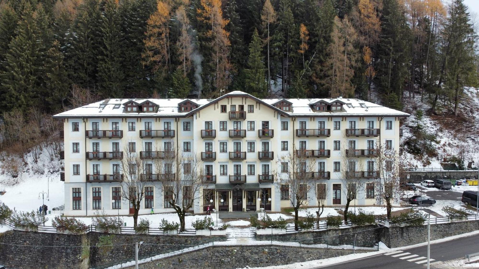 Palace Pontedilegno Resort Ponte Di Legno Exterior foto